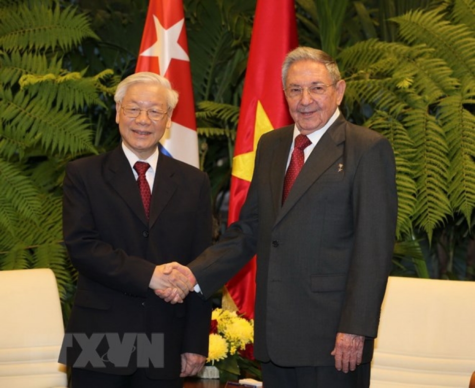 Tổng Bí thư Nguyễn Phú Trọng và đồng chí Raul Castro Tổng Bí thư Nguyễn Phú Trọng và đồng chí Raul Castro