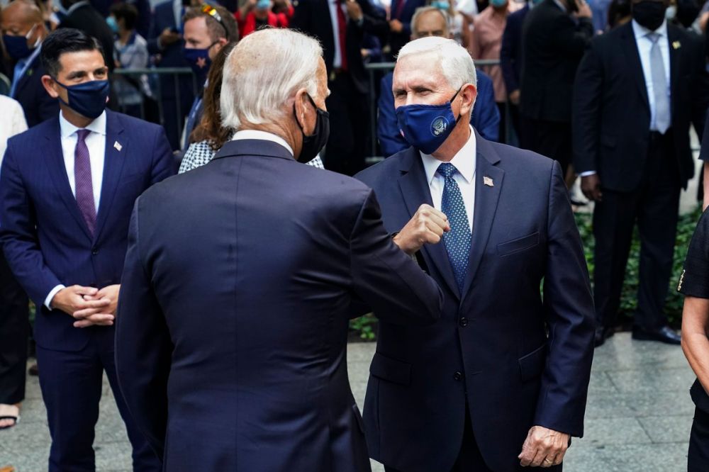 (1.3) Phó Tổng thống Mike Pence và Tổng thống đắc cử Joe Biden. (Nguồn: Shutterstock)