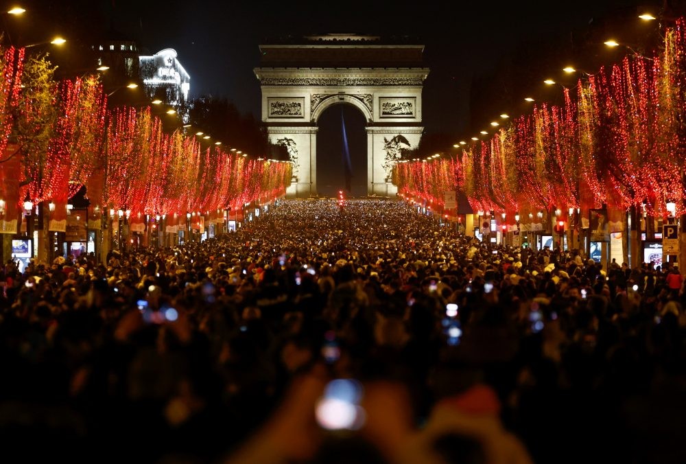 Nước Pháp năm 2022: Thời khắc mới, hy vọng mới