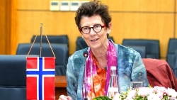 Đại sứ Na Uy Grete Lochen: Nhớ mưa phùn, mong ngày nắng Tết Việt