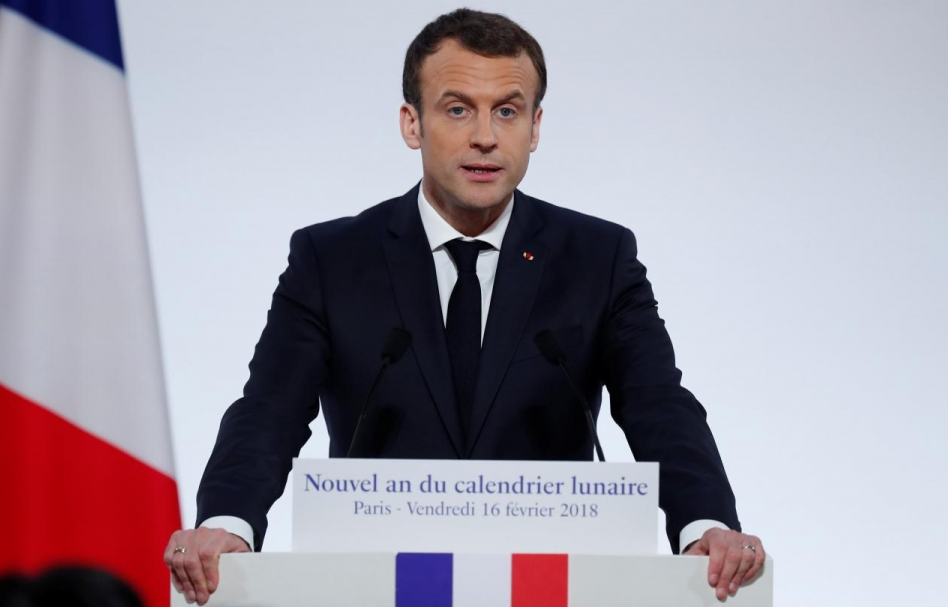 Tỷ lệ ủng hộ Tổng thống Pháp giảm xuống dưới 50%