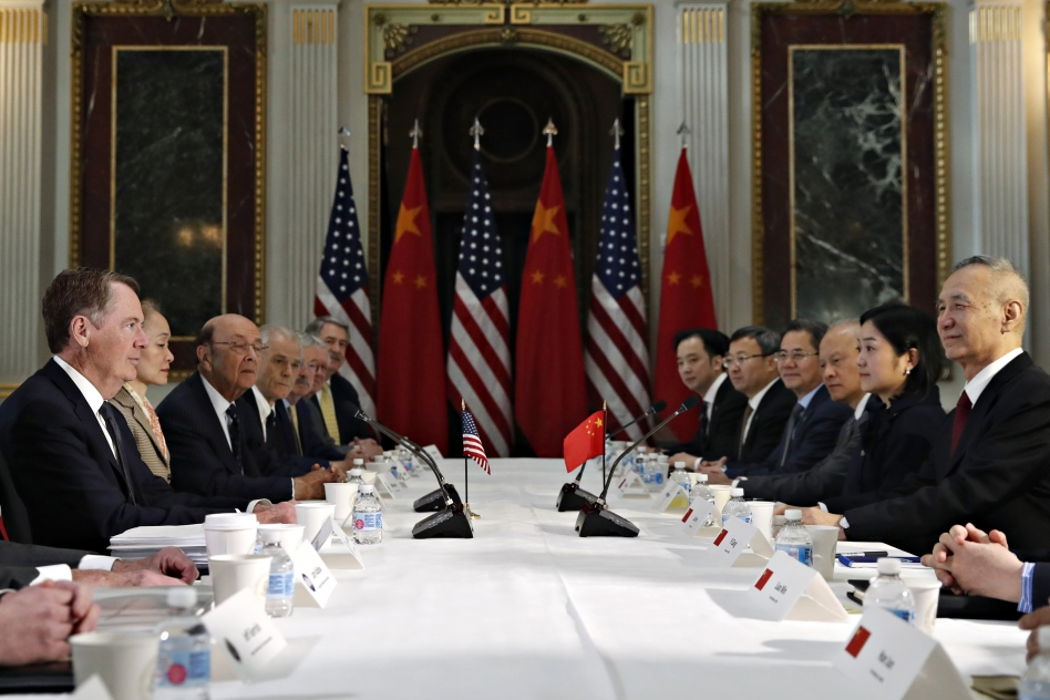 Cách ông Trump khiến Trung Quốc làm việc "có trách nhiệm hơn"