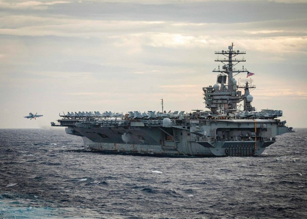 (03.06) Tàu chiến USS Nimitz của Mỹ trong một hoạt động tuần tra hàng hải trên Biển Đông đầu tháng 2/2021. (Nguồn: Navy Times)