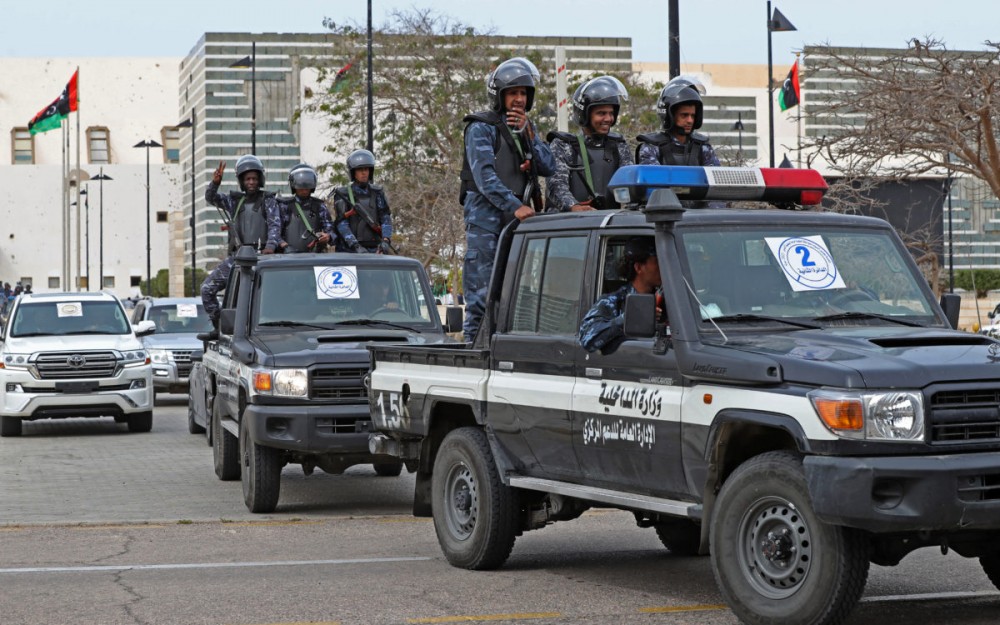(03.13) Lực lượng cảnh sát trên một đường phố ở Libya. (Nguồn: AFP)