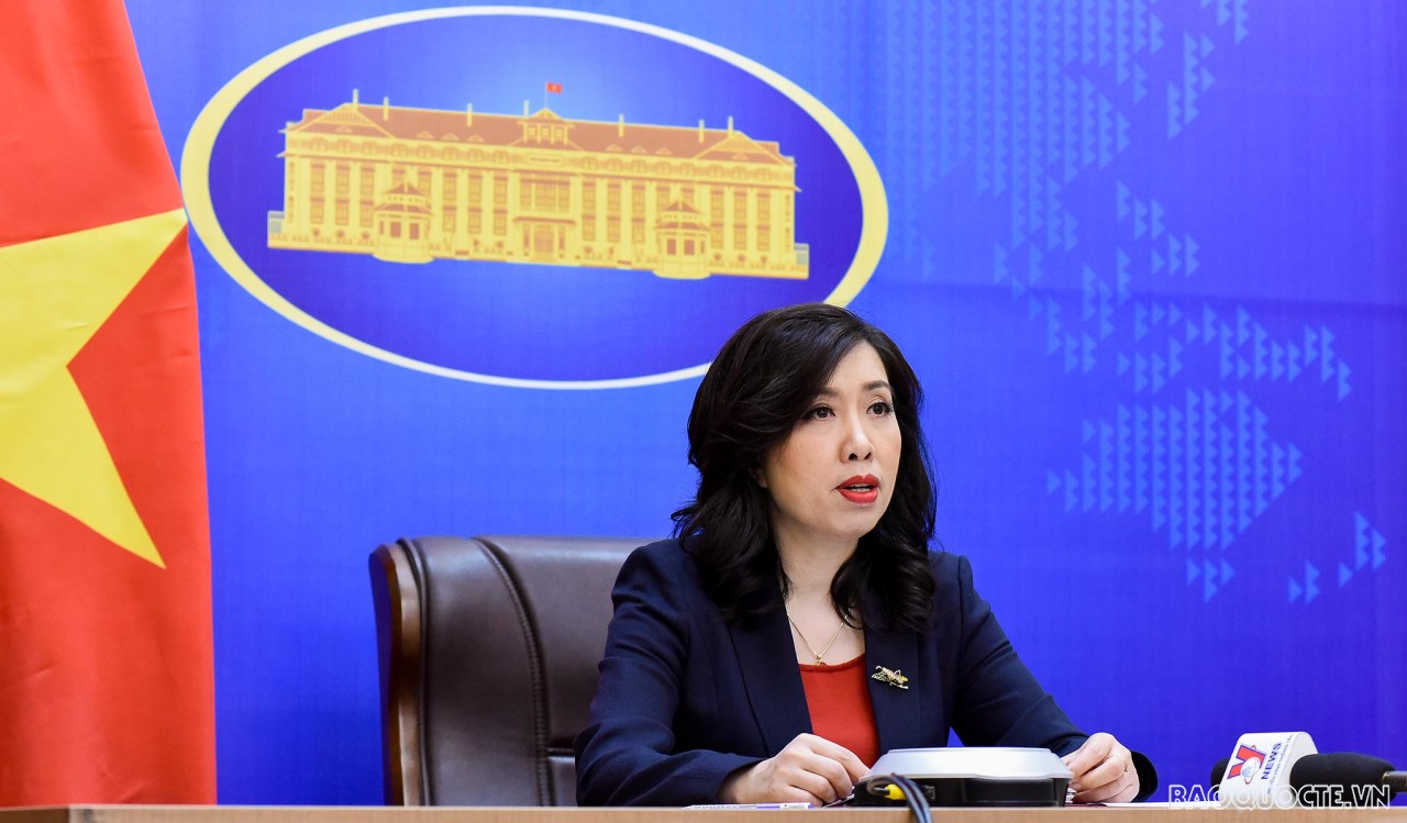 (03.03) Người phát ngôn Bộ Ngoại giao Lê Thị Thu Hằng trả lời câu hỏi tại họp báo thường kỳ ngày 3/3/2022. (Ảnh: Nguyễn Hồng)