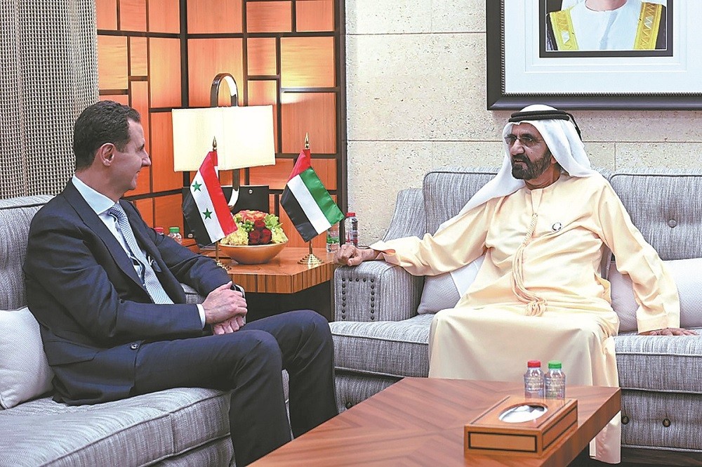 (03.21) Tổng thống Syria Bashar al-Assad hội đàm với Phó Tổng thống, Thủ tướng UAE Sheikh Mohammed bin Rashid Al Maktoum ngày 18/3 tại Dubai. (Nguồn: Emirates New Agency/AP)
