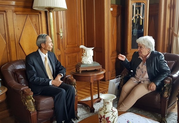 vietnam uruguay to boost bilateral relations and friendship in 2019