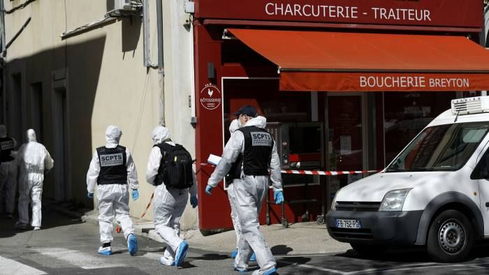 Pháp: Tấn công bằng dao khiến nhiều người thương vong