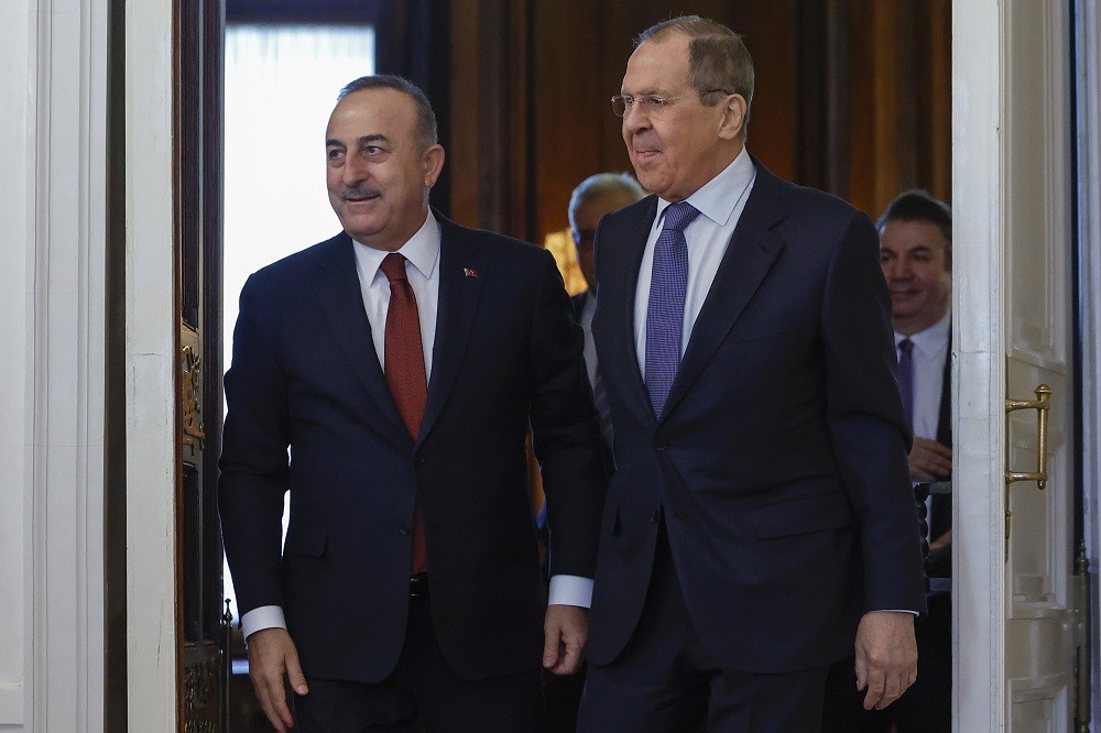 (04.14) Ngoại trưởng Thổ Nhĩ Kỳ Mevlut Cavusoglu và người đồng cấp Nga Sergei Lavrov trong cuộc họp tại Istanbul tháng 3 vừa qua. (Nguồn: Anadolu)