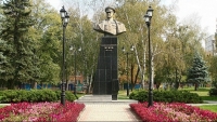 Xung đột Nga-Ukraine: Tượng Nguyên soái Zhukov ở Kharkiv bị phá, Moscow lập tức điều tra