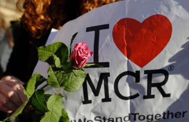 Manchester kiên cường sau khủng bố