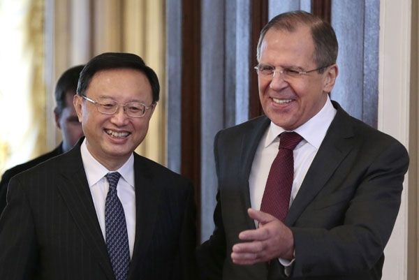 (06.06) Ông Dương Khiết Trì đã có chuyến thăm Moscow trong tháng 5 vừa qua, gặp gỡ Ngoại trưởng Nga Sergey Lavrov và điện đàm với Tổng thống Vladimir Putin. (Nguồn: China Daily) (06.06) Ông Dương Khiết Trì đã có chuyến thăm Moscow trong tháng 5 vừa qua, gặp gỡ Ngoại trưởng Nga Sergey Lavrov và điện đàm với Tổng thống Vladimir Putin. (Nguồn: China Daily)