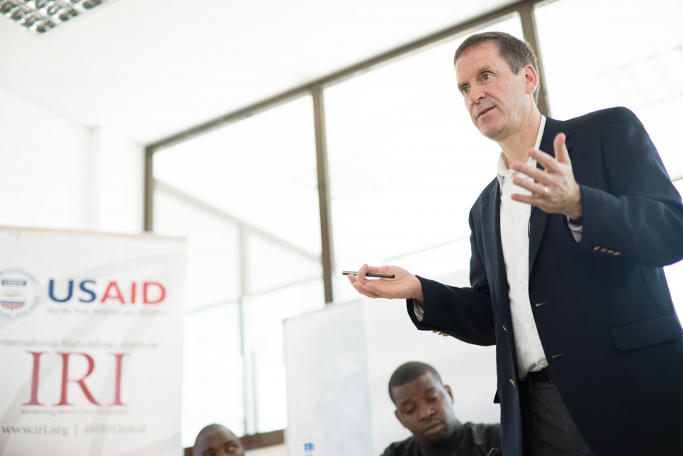 Giám đốc mới của USAID thăm Sudan giam doc moi cua usaid tham sudan