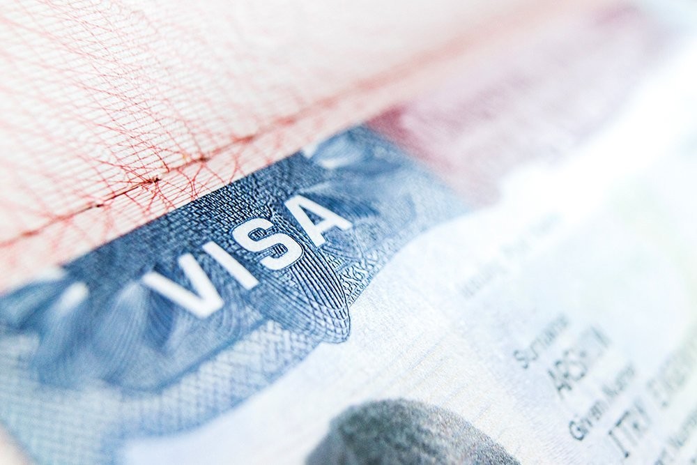 Ba Lan nghiên cứu khả năng không cấp thị thực cho người Nga