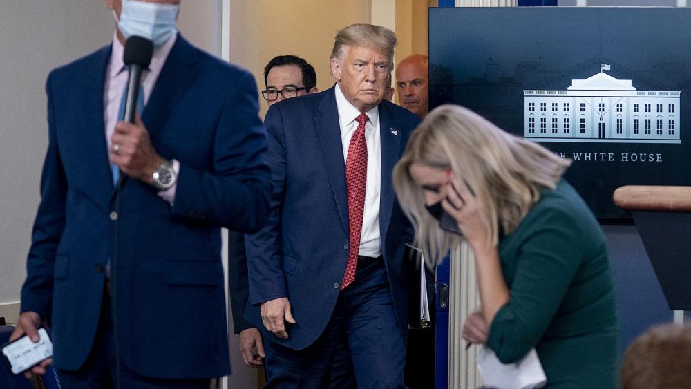 0736-99-tyng-thyng-donald-trump-tham-dy-myt-cuyc-hyp-bao-tyi-nha-tryng-ngay-118-nguyn-getty-images