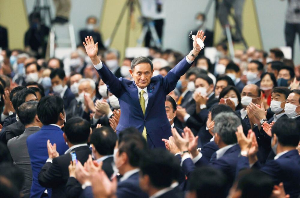Ba câu hỏi tân Chủ tịch LDP Suga Yoshihide cần giải đáp