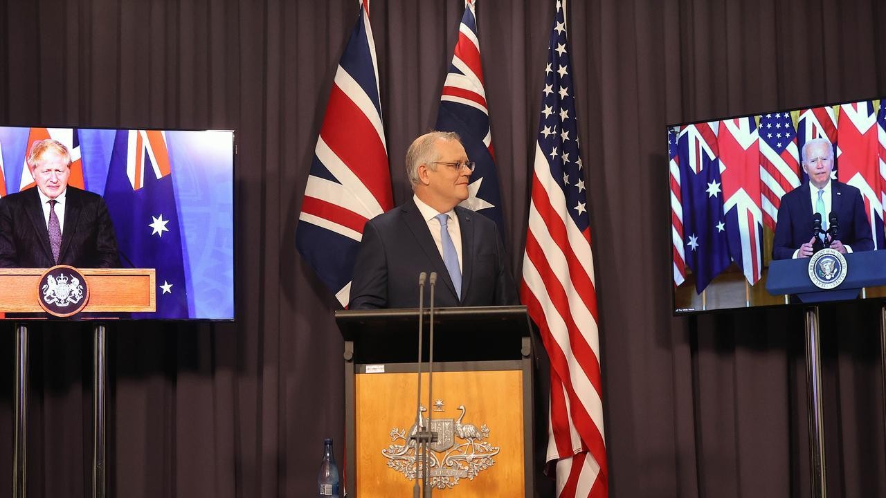 Thủ tướng Australia Scott Morrison cùng Tổng thống Mỹ Joe Biden và Thủ tướng Anh Boris Johnson công bố sự ra đời của Liên minh AUKUS. (Nguồn: News.com.au)