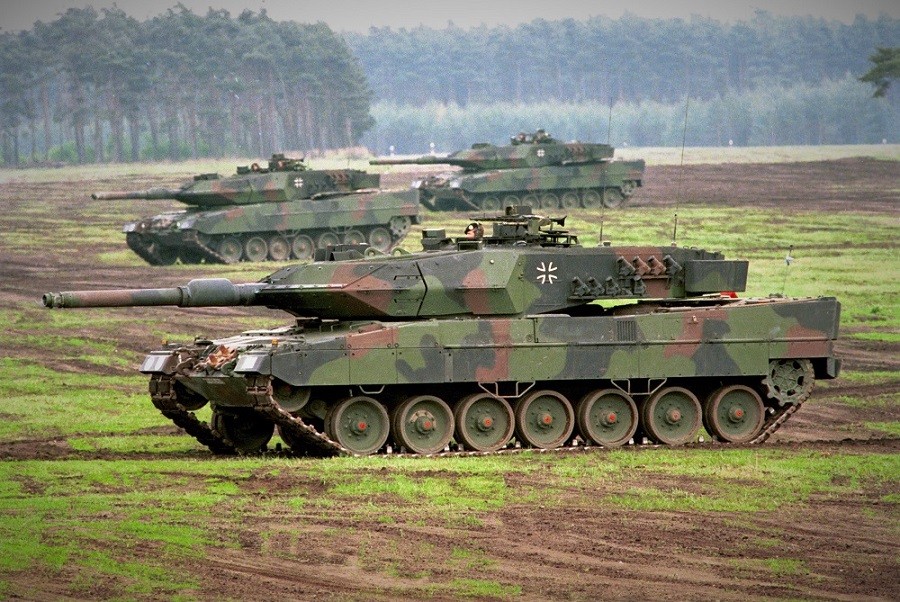 (09.08) Bộ trưởng Quốc phòng Đức cho biết các nỗ lực cấp vũ khí của nước này cho Ukraine đã tới giới hạn - Ảnh: Thủ tướng Đức Olaf Scholz đã từ chối cấp xe tăng Leopard 2 cho Kiev. (Nguồn: Bundeswehr)