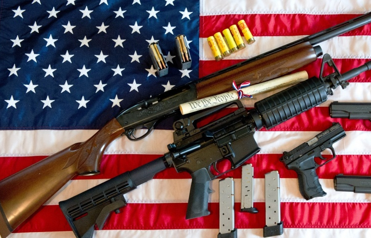 Tranh cãi kiểm soát súng đạn “chia rẽ” nước Mỹ