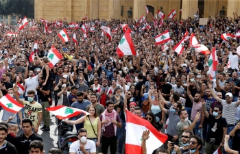 Khủng hoảng kinh tế - chính trị Lebanon: Chờ ngày bão tan