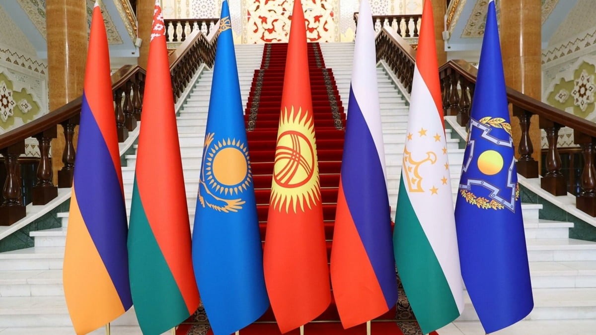 (10.09) Việc nước chủ nhà Kyrgyzstan đơn phương hủy tập trận chung của CSTO có thể là dấu hiệu về căng thẳng âm ỉ trong nội bộ khối này. (Nguồn: Perild)