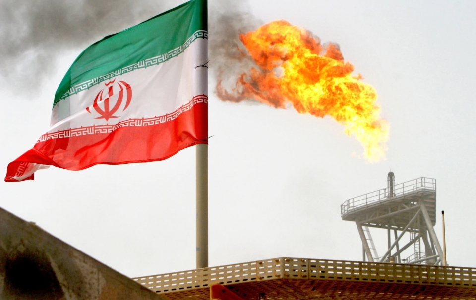 my trung phat iran thi truong dau mo lam nguy