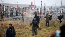 Khủng hoảng ở biên giới Belarus - Ba Lan: EU gặp khó