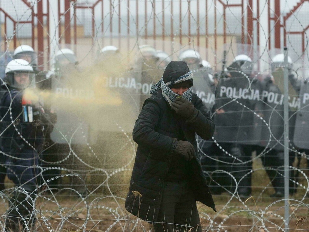 (11.21) Tình hình tại biên giới Belarus-Ba Lan vẫn tiếp tục căng thẳng. (Nguồn: AFP)