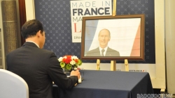 Lãnh đạo Bộ Ngoại giao ghi sổ tang chia buồn cựu Tổng thống Pháp Valery Giscard d’Estaing qua đời