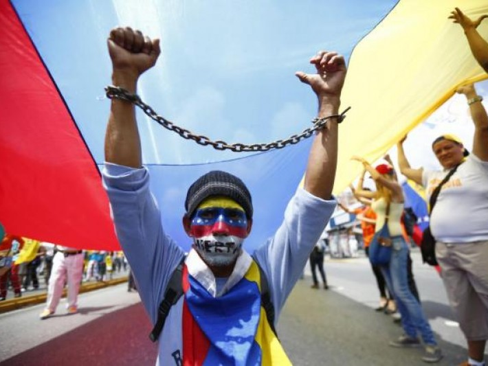 Venezuela: Tuần hành đòi bỏ phiếu bất tín nhiệm Tổng thống