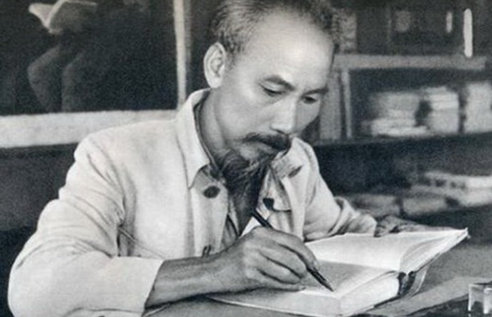 Nhà báo lớn Hồ Chí Minh -  Sứ mệnh cao cả, văn phong độc đáo