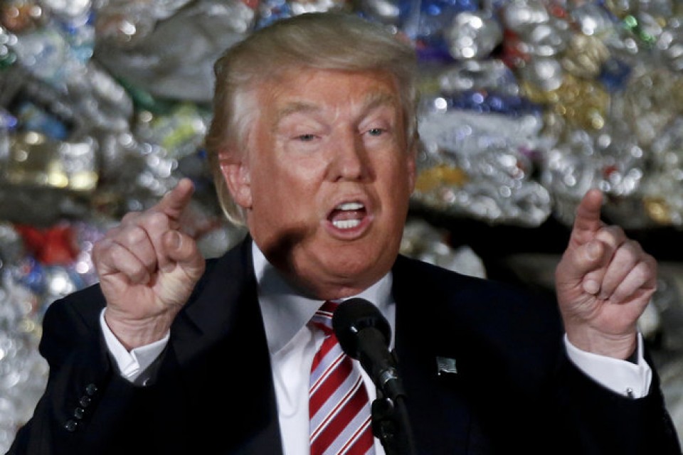 donald trump thay doi nhu chong chong