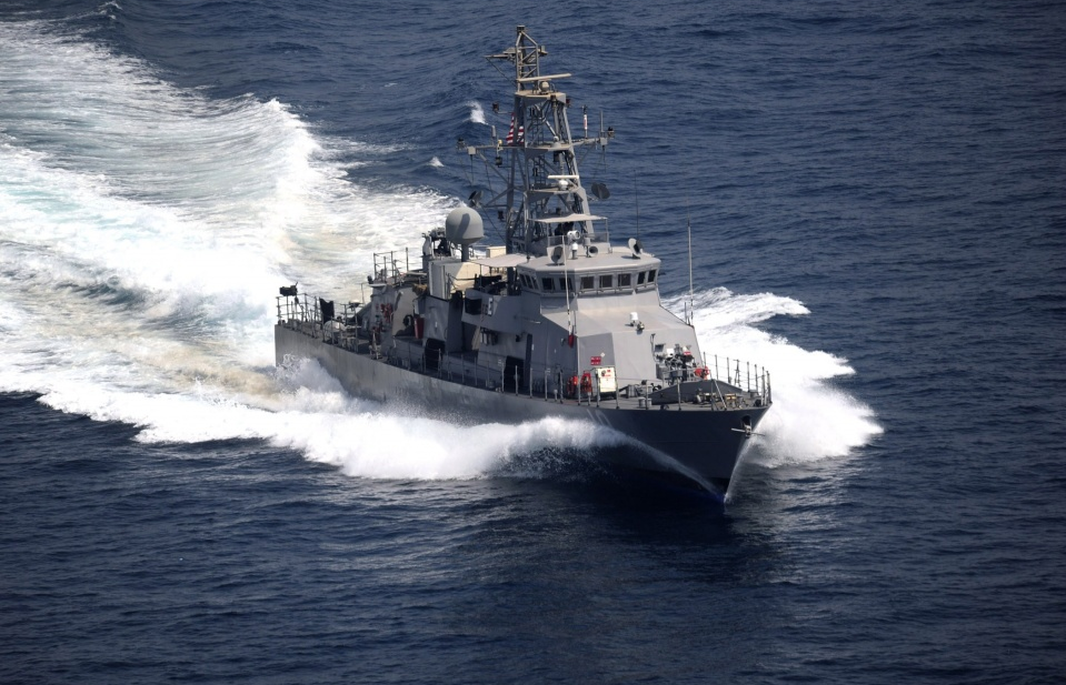 Lầu Năm Góc chỉ trích tàu Iran "không chuyên nghiệp"
