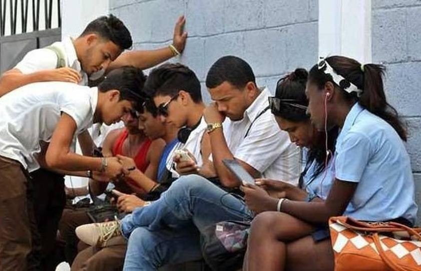 Cuba thí điểm đưa Internet tới hộ gia đình