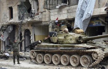 Quân đội Syria giành lại khu vực quan trọng gần Damascus