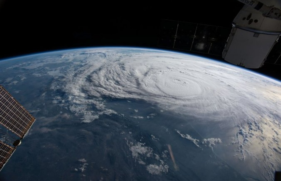 Mỹ đối phó với cơn bão mạnh nhất trong một thập kỷ qua