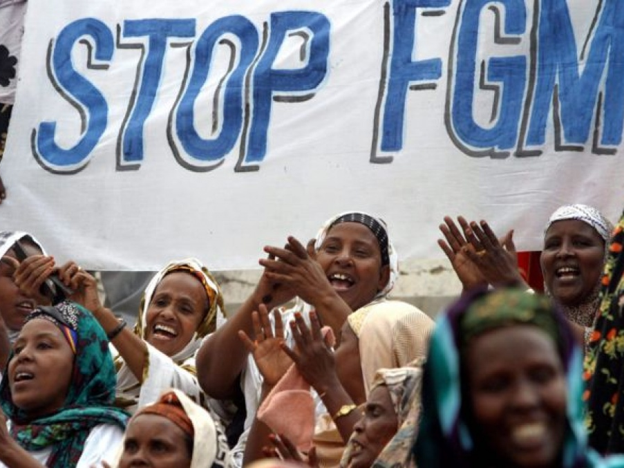 Nigeria: 20 triệu phụ nữ và trẻ em chịu hủ tục cắt “cửa mình”