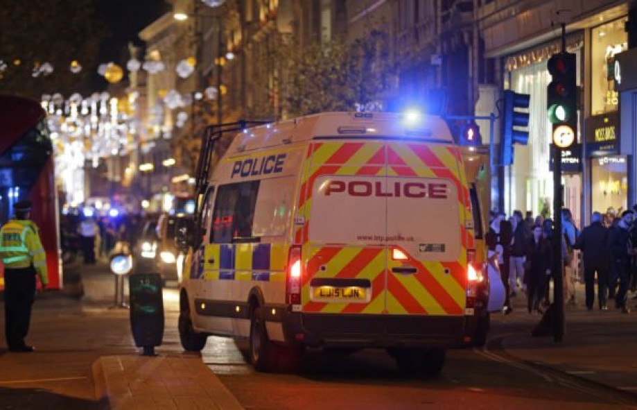 Báo động khủng bố giả tại Anh làm 16 người bị thương