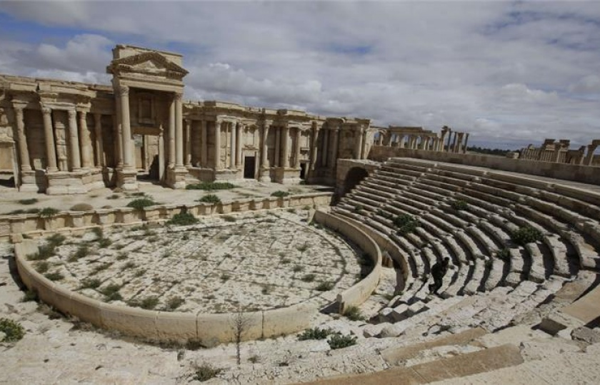 IS chiếm căn cứ không quân lớn của Nga - Syria ở Palmyra
