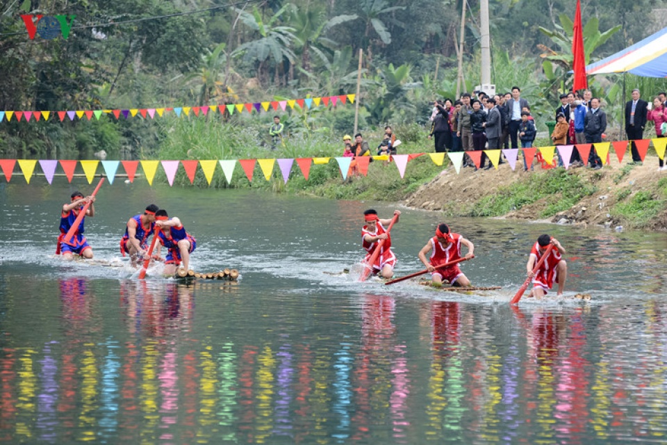 trai ban tranh tai boi mang trong gia ret vung cao