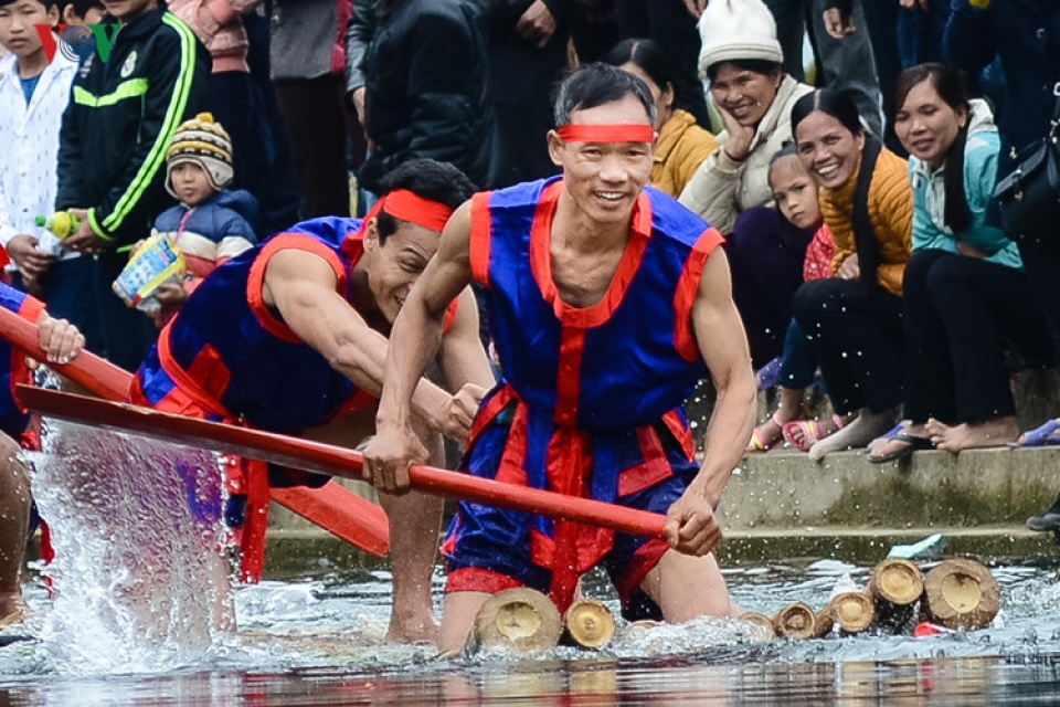 trai ban tranh tai boi mang trong gia ret vung cao