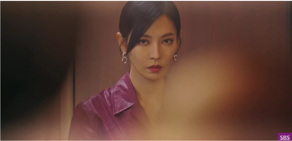 Bà cả Shim Su Ryeon bất ngờ trở lại trong phần 2 "Penthouse"?