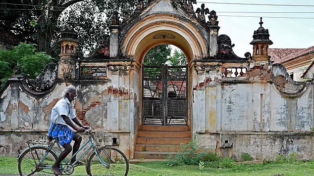 Gần 11.000 biệt thự xa hoa bỏ hoang của các ông trùm khét tiếng Ấn Độ và câu chuyện phía sau