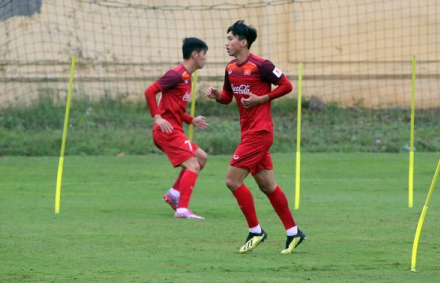 Quang Hải, Văn Hậu tạm chia tay U23 Việt Nam để đá AFC Cup