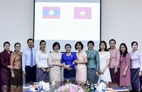Thắt chặt hơn nữa tình cảm gắn bó giữa cán bộ ngoại giao nữ Việt – Lào