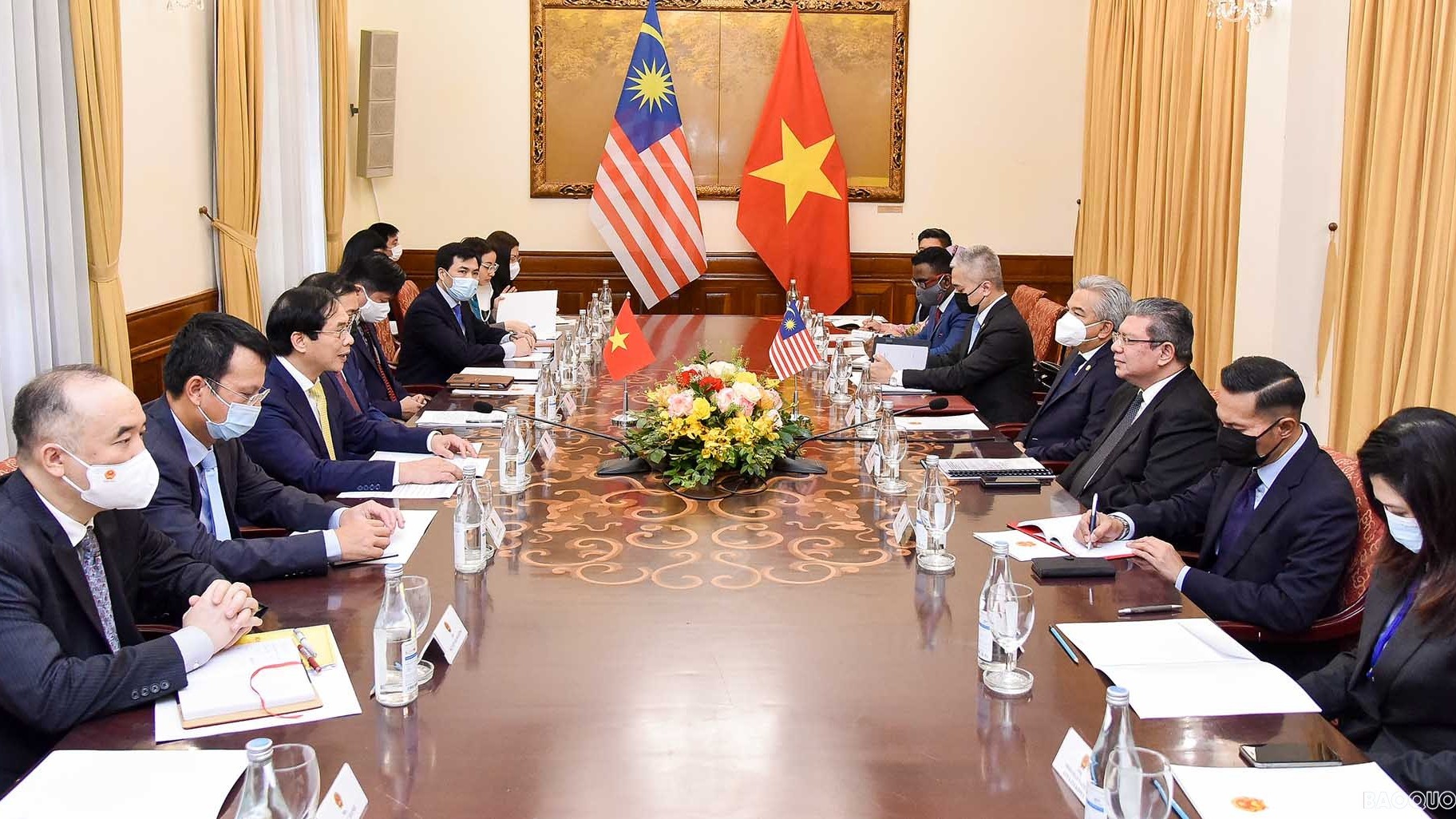 Vietnamese, Malaysia Foreign Ministers hold talks