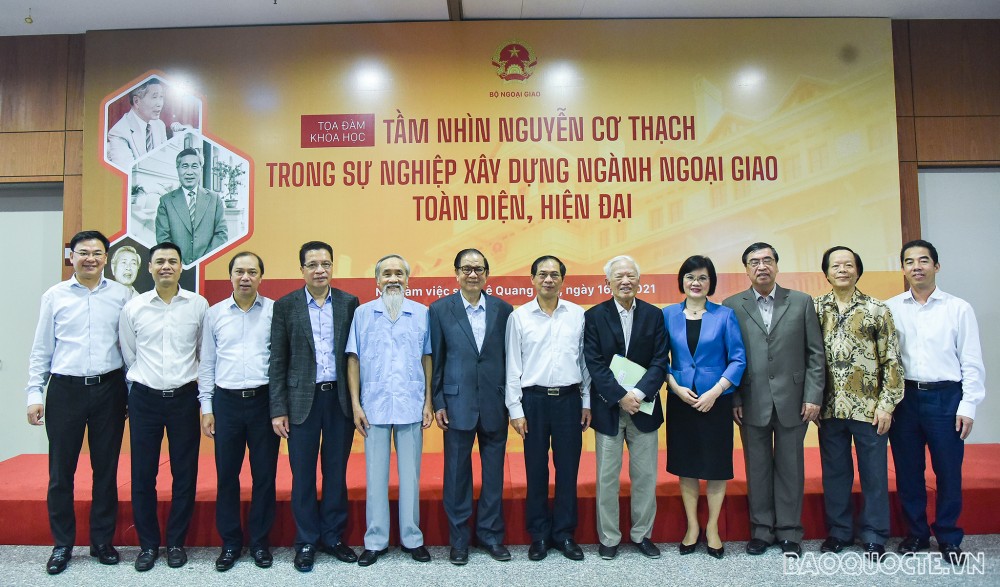 Bộ trưởng Nguyễn Cơ Thạch với những đổi mới mạnh mẽ về công tác đào tạo, bồi dưỡng và sử dụng cán bộ
