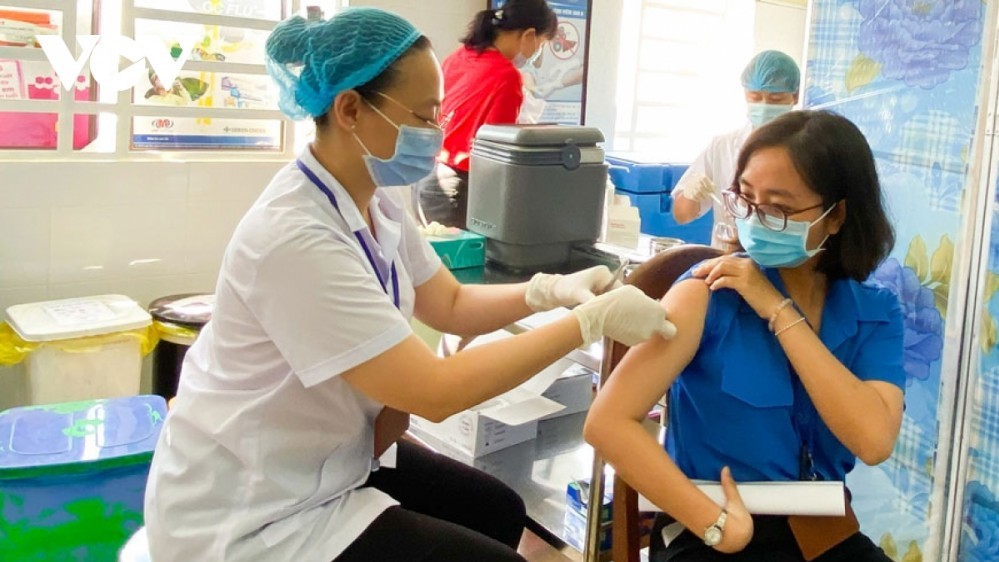 Bình Dương đăng ký mua gần 3 triệu liều vaccine Covid-19 tiêm chủng cho người dân