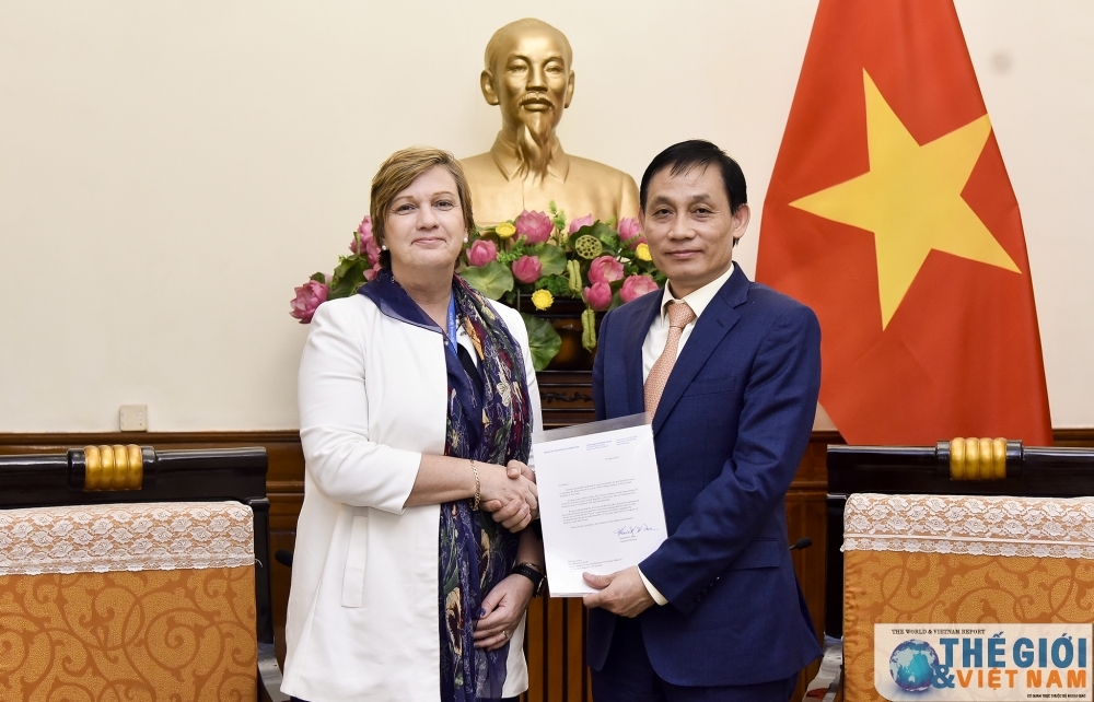 Thứ trưởng Lê Hoài Trung tiếp tân Trưởng đại diện UNICEF tại Việt Nam