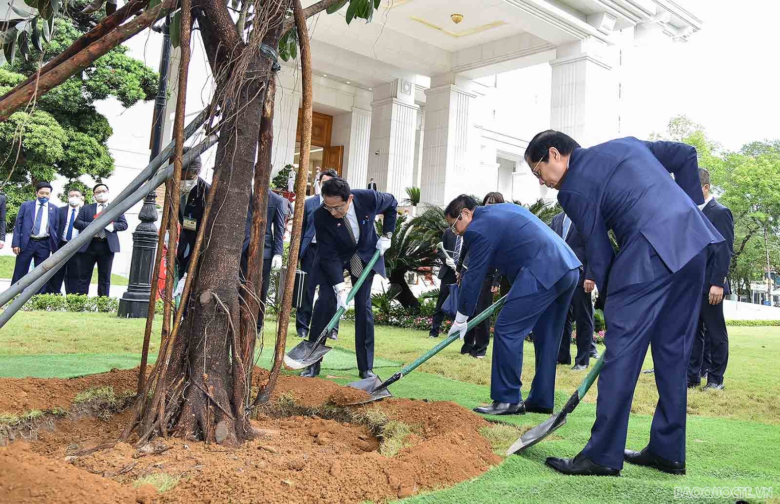 Lễ đón chính thức Thủ tướng Nhật Bản Kishida Fumio tại Phủ Chủ tịch